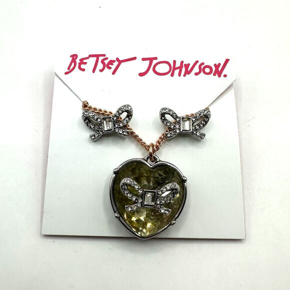 Betsey Johnson IRIDESCENT CRYSTAL HEART BOW Earrings Necklace jewelry Set NWT - Picture 10 of 10